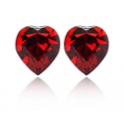 Серьги-пуссеты в форме сердца с красным кристаллом
